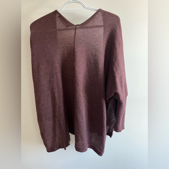 Maroon cardigan - Picture 2 of 3